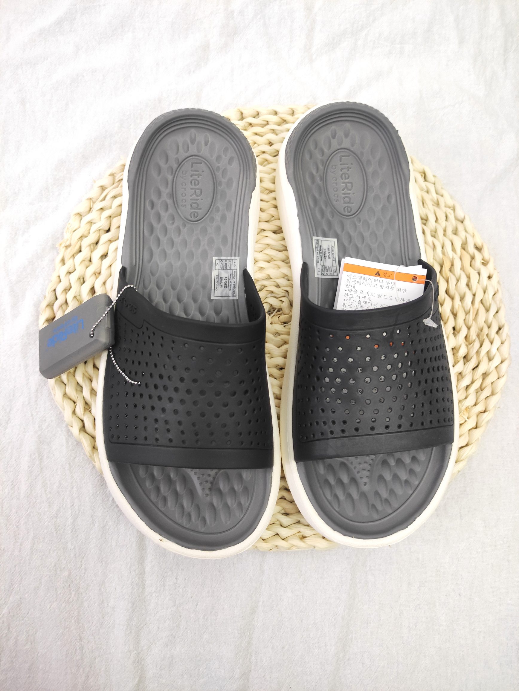 SAYYAS Men's and Women's LiteRide Slide Sandals Grey
